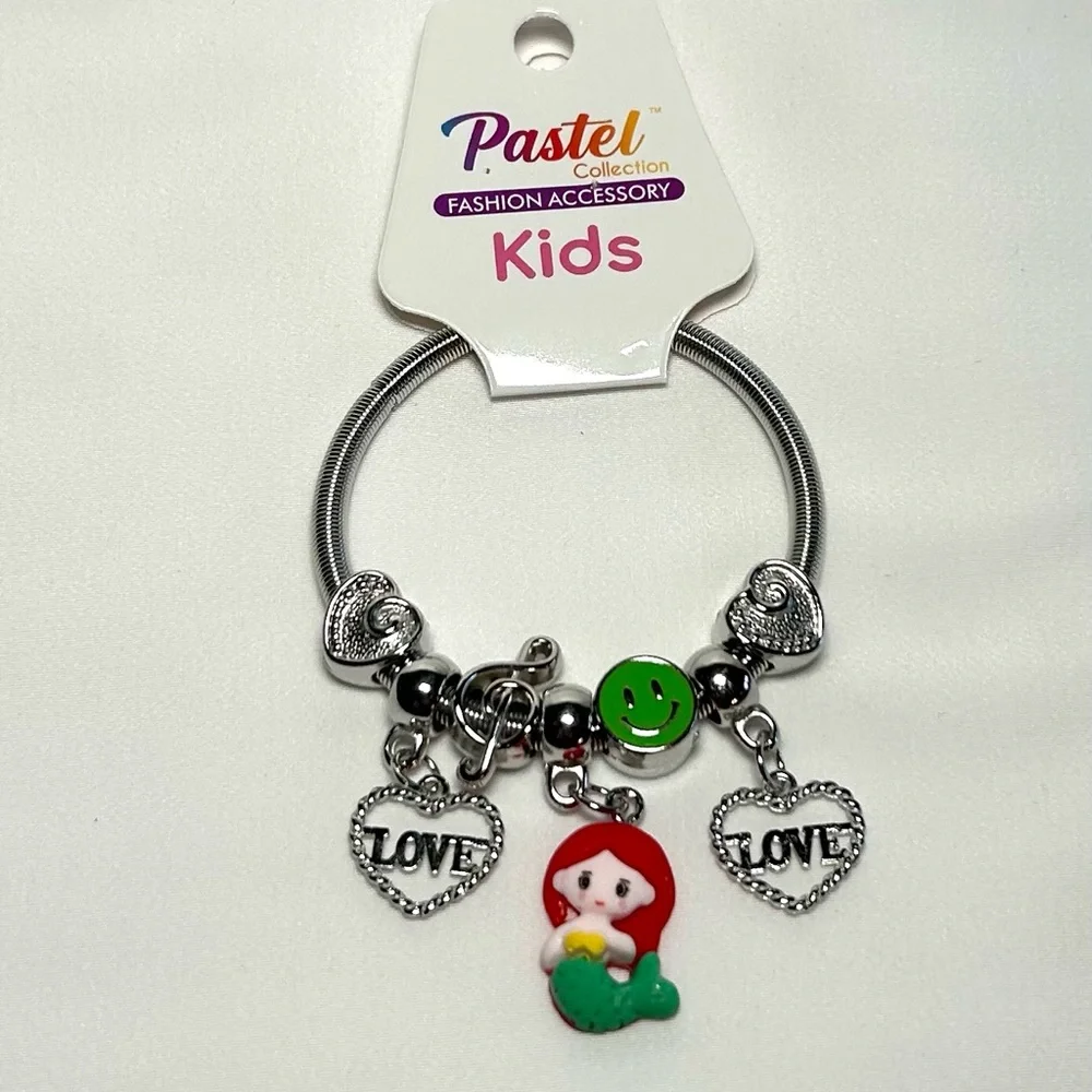 Princess Themed Kids Stretch bracelets.  New: Pick your Princess!